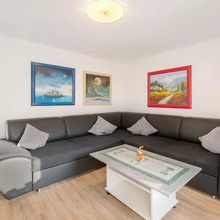 Haus Annenberg Apartment Monzelfeld