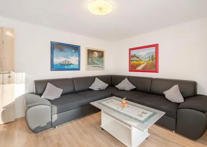 Haus Annenberg Apartamento Monzelfeld